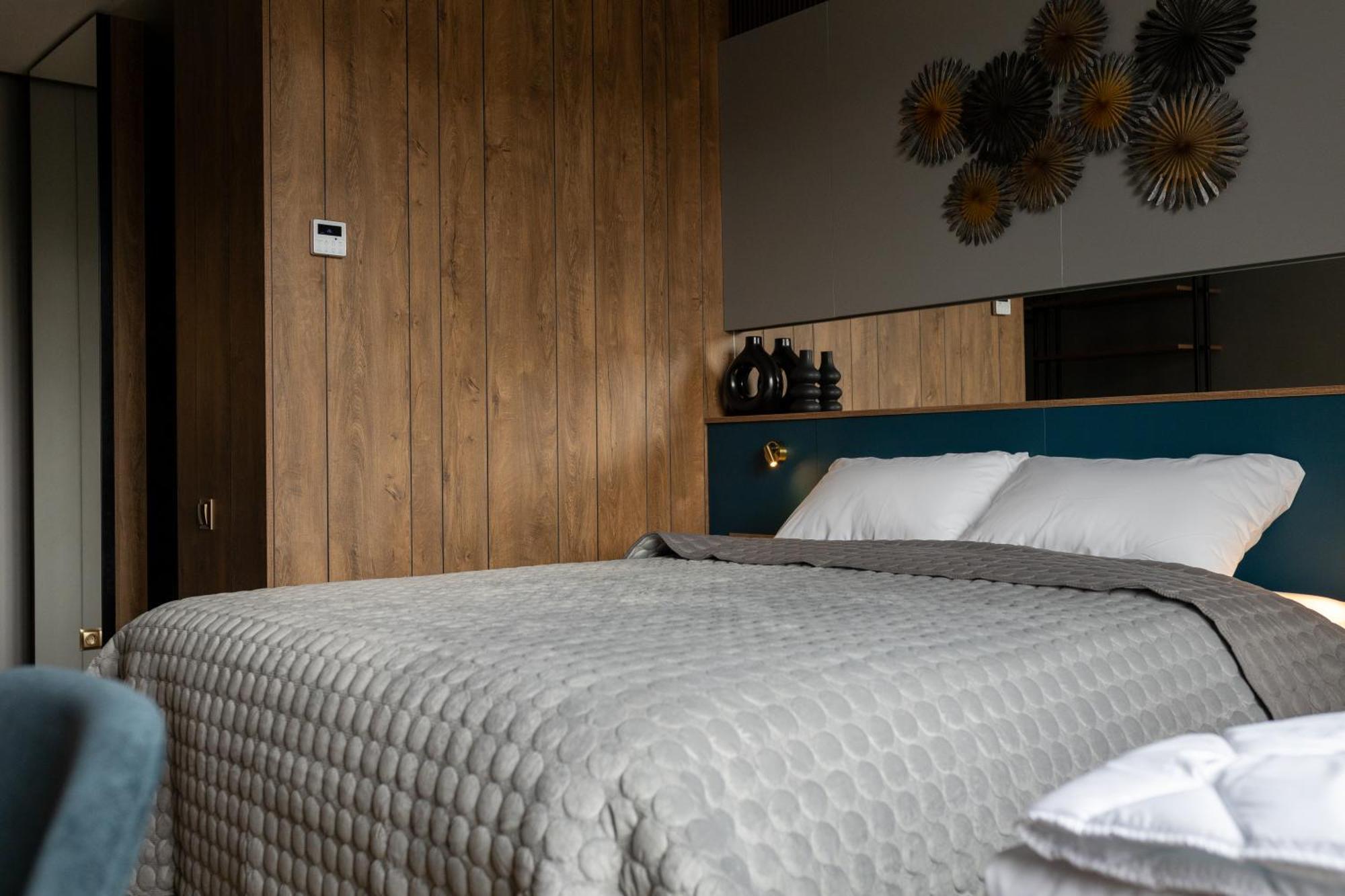 Four Sisters Luxury Rooms In Siauliai מראה חיצוני תמונה